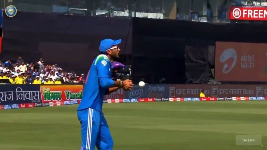 VIDEO: Axar Patel drops a dolly of Phil Salt during IND vs ENG 2nd ODI, leaves Hardik Pandya visibly annoyed