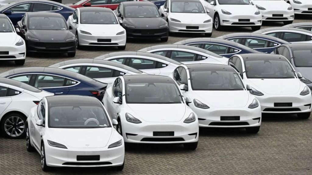 Tesla stock surges as it tries to avoid 10th straight weekly loss