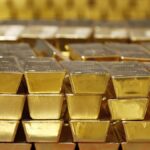 Gold futures decline on weak global cues
