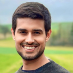 Dhruv Rathee accuses Pakistani channels of misusing his ‘clips’, slams influencer for calling him out