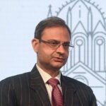 Corporate houses shouldn’t expect banking licences