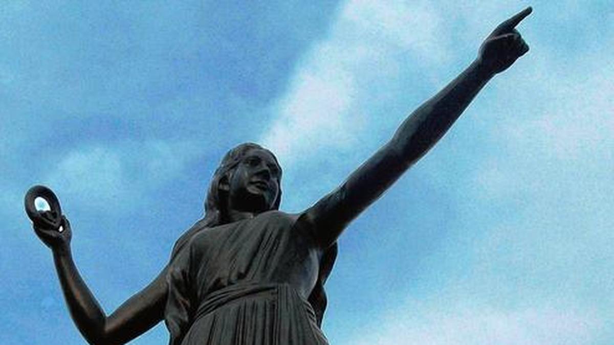 The stories of Chennai’s statues: a package