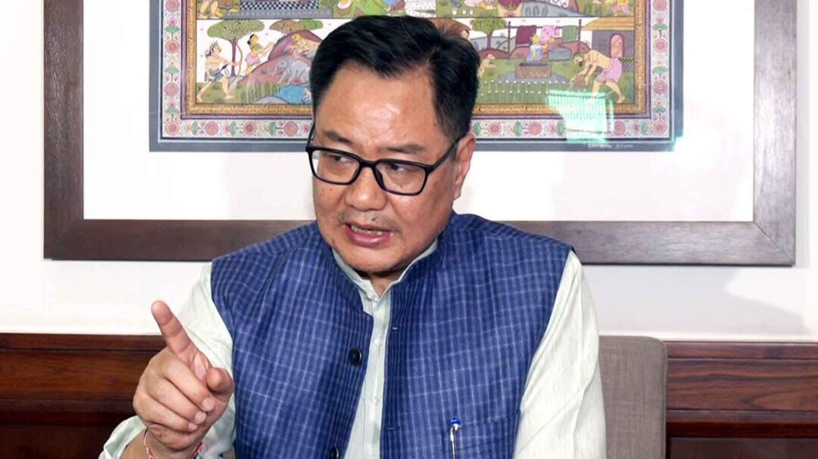 ‘Rahul Gandhi kuch bolte hain, unke MPs uncomfortable ho jate hain, ’ Kiren Rijiju slams LoP | Watch