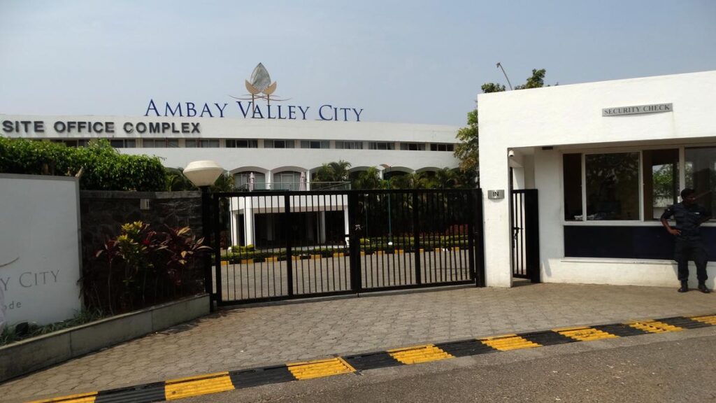 Sahara firm seeks SC nod for sale of group’s assets to Adani properties