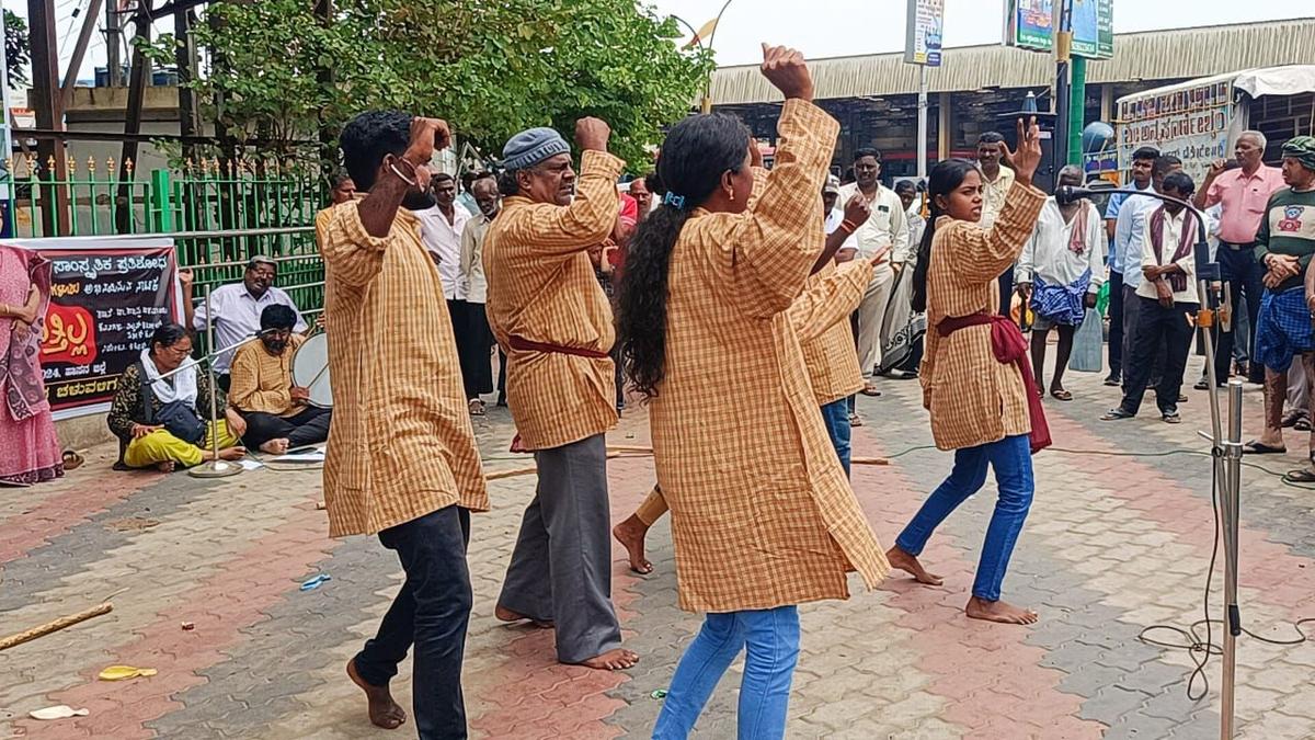 Samudaya, known for staging street and protest plays, turns 50