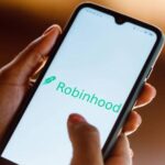 Robinhood launches social media network for investors