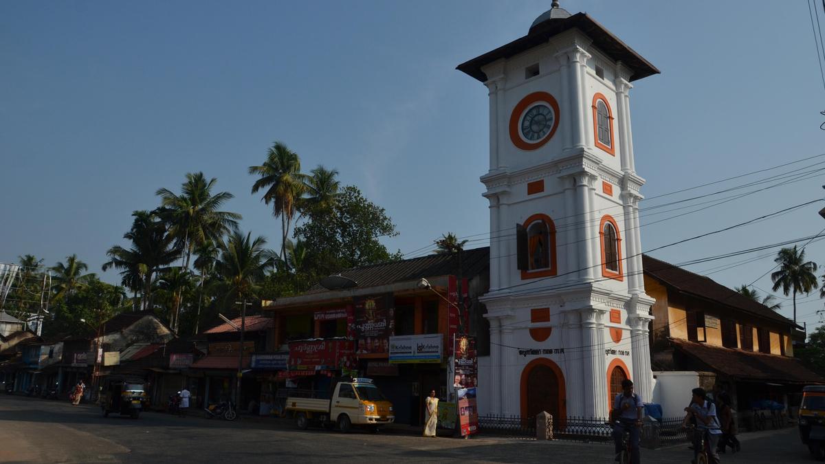 Beyond the Kochi Biennale: A guide to heritage walks, kayaking and backwater rides