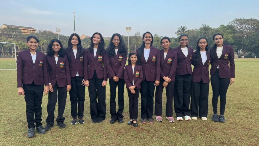 Mumbai aerialists to represent India in world championship of pole and silk artistes