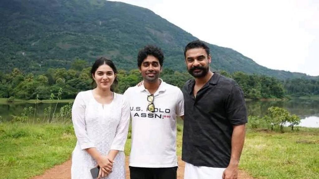 ‘Pallichattambi’ starring Tovino Thomas, locks release date