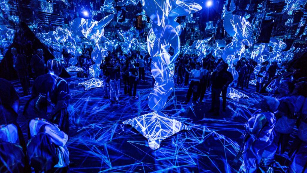 This installation at the Kala Ghoda Arts Festival brings the Northern Lights home