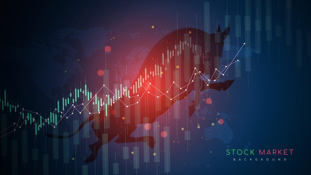 Markets rebound nearly 1% on buying in power, banking stocks