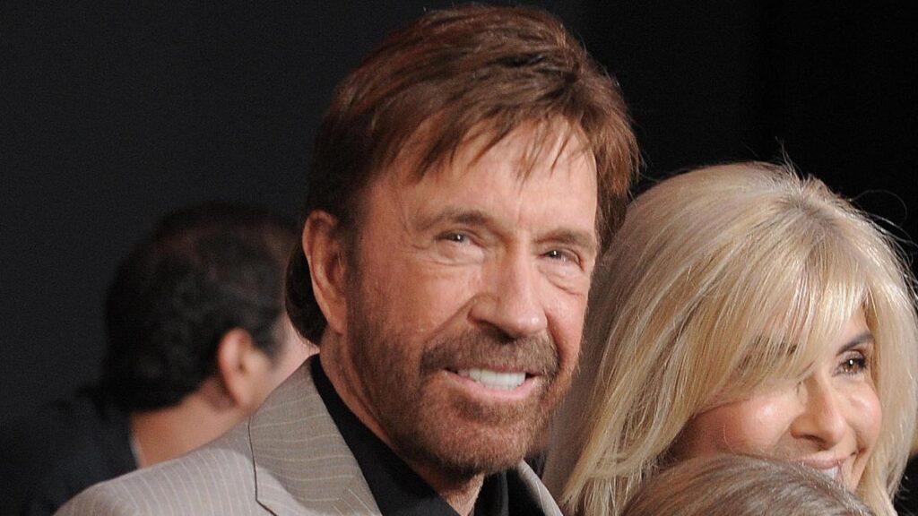 Chuck Norris, martial arts master and actor whose toughness became internet lore, dies at 86